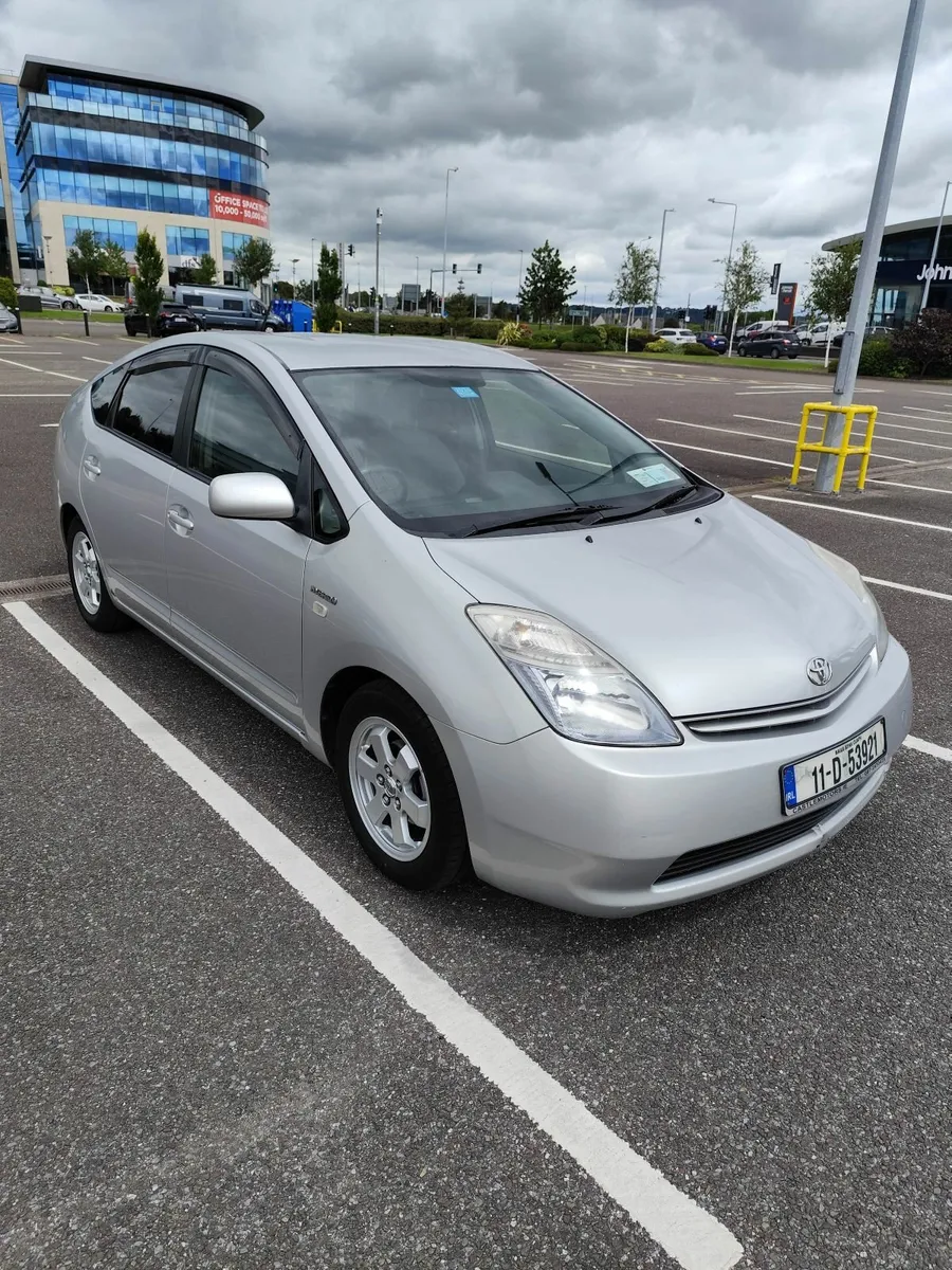 Toyota Prius 2011 1.5L ***NEW NCT !*** - Image 4