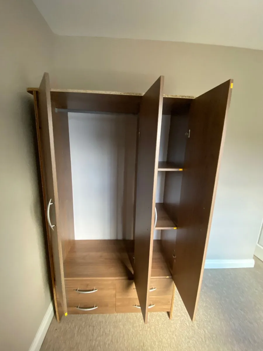 Bedroom Wardrobe - Image 1