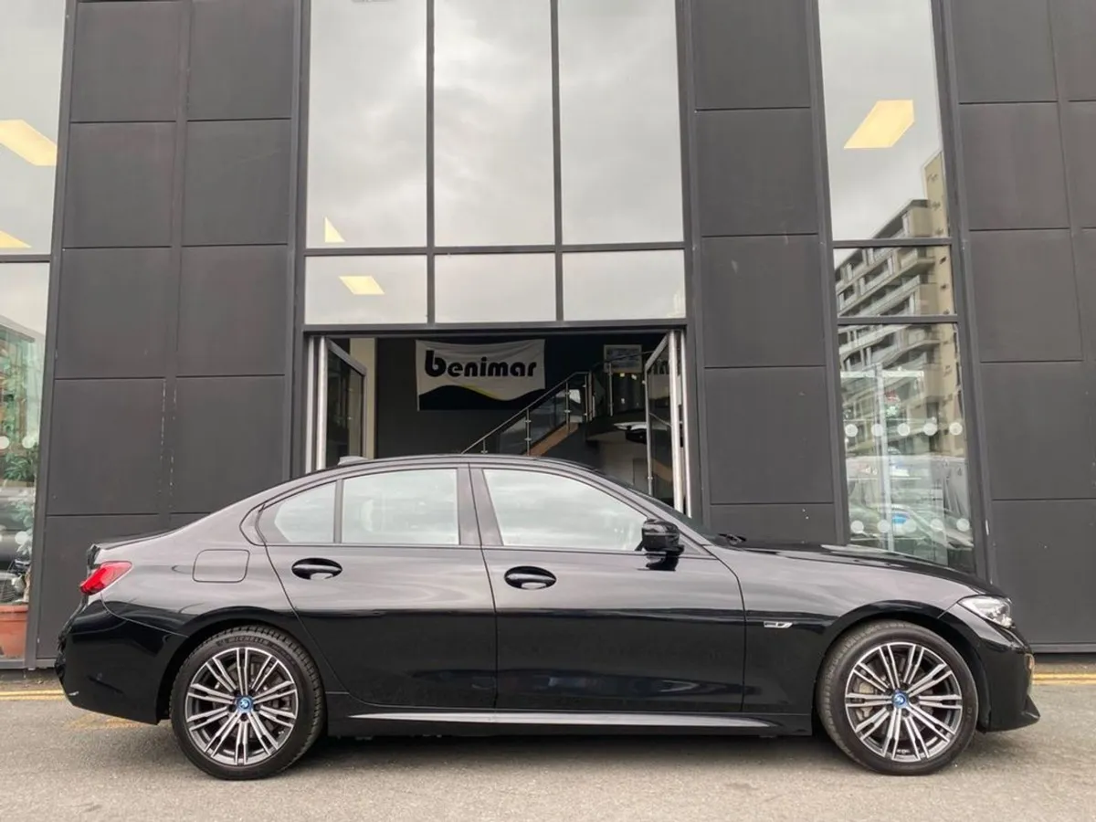 BMW 3 Series 330e M-sport Auto (phev) - Image 4