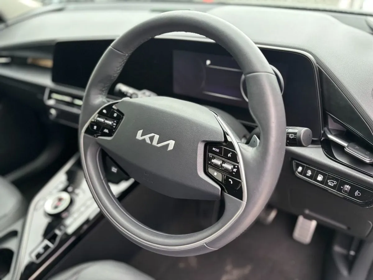 Kia Niro 1.6 K4 Plug in Hybrid Automatic - Image 2