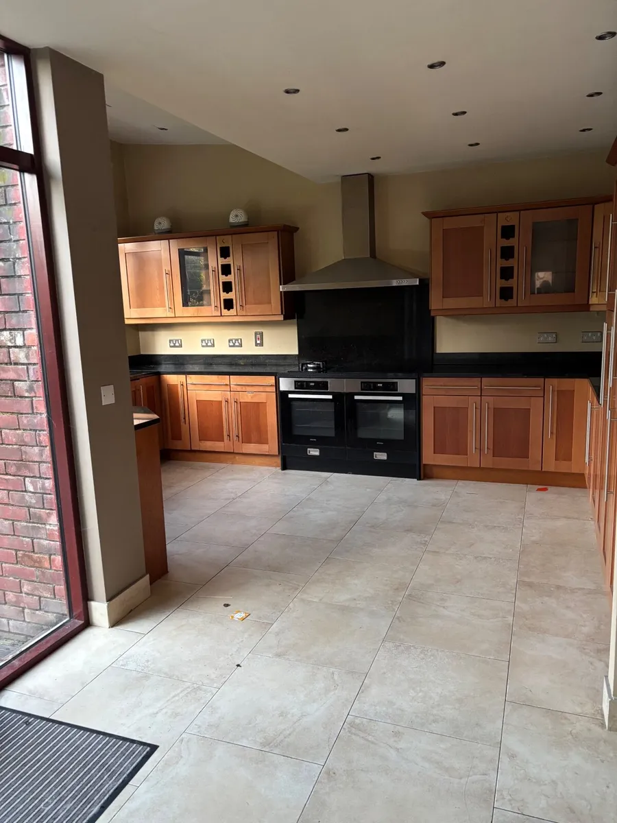 Kitchen - Image 3