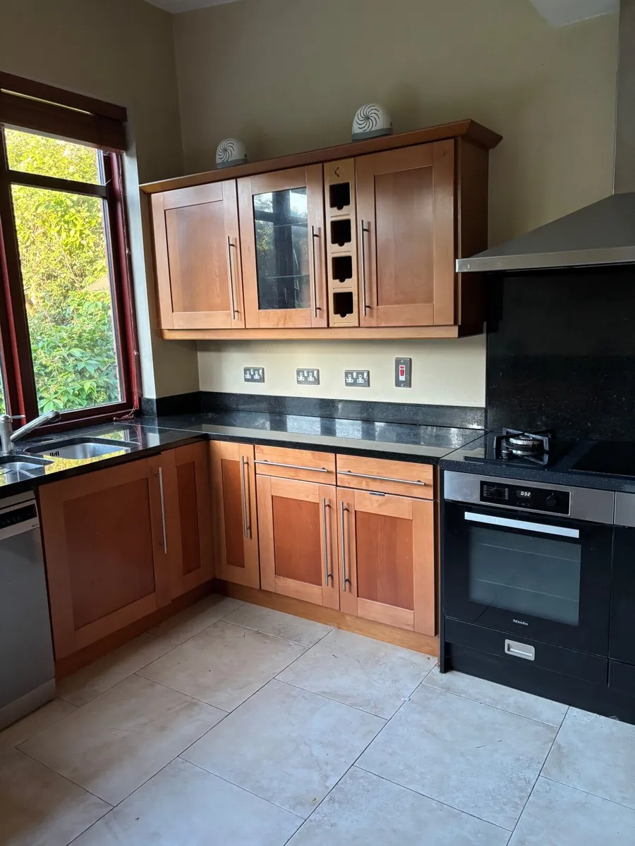 Kitchen - Image 4