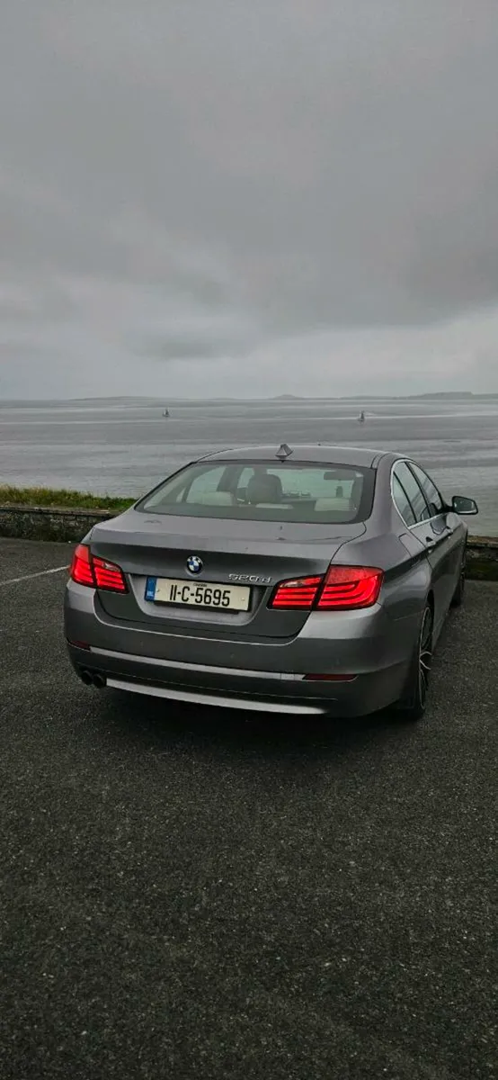 BMW 5 Series 2011 - Image 4