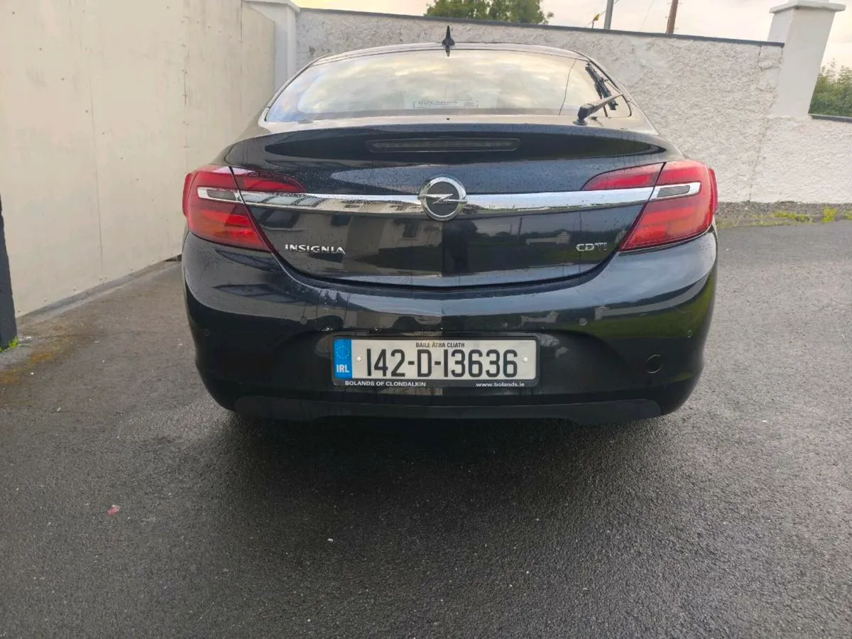 Opel Insignia Elite Auto FSH - Image 4
