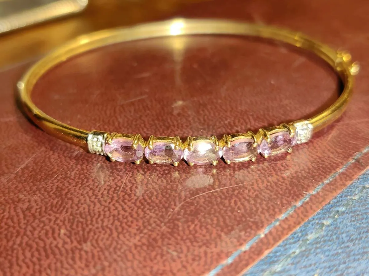 DIAMOND & AMETHYST, 9CT Gold New Ladies Bangle ! - Image 3