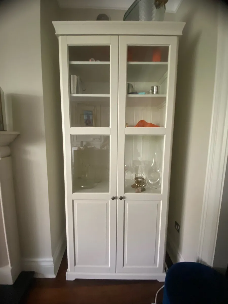 Cabinet - Image 1