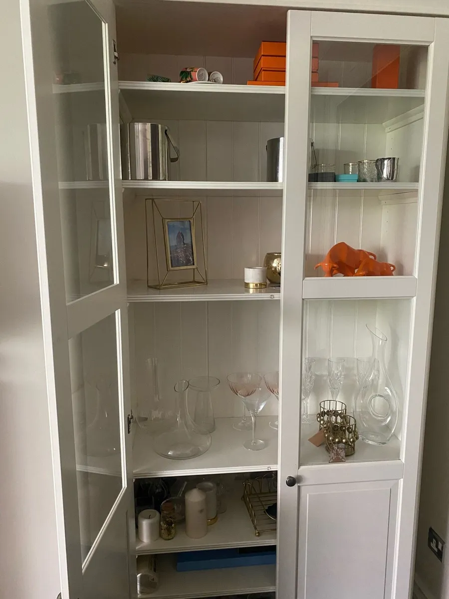 Cabinet - Image 3