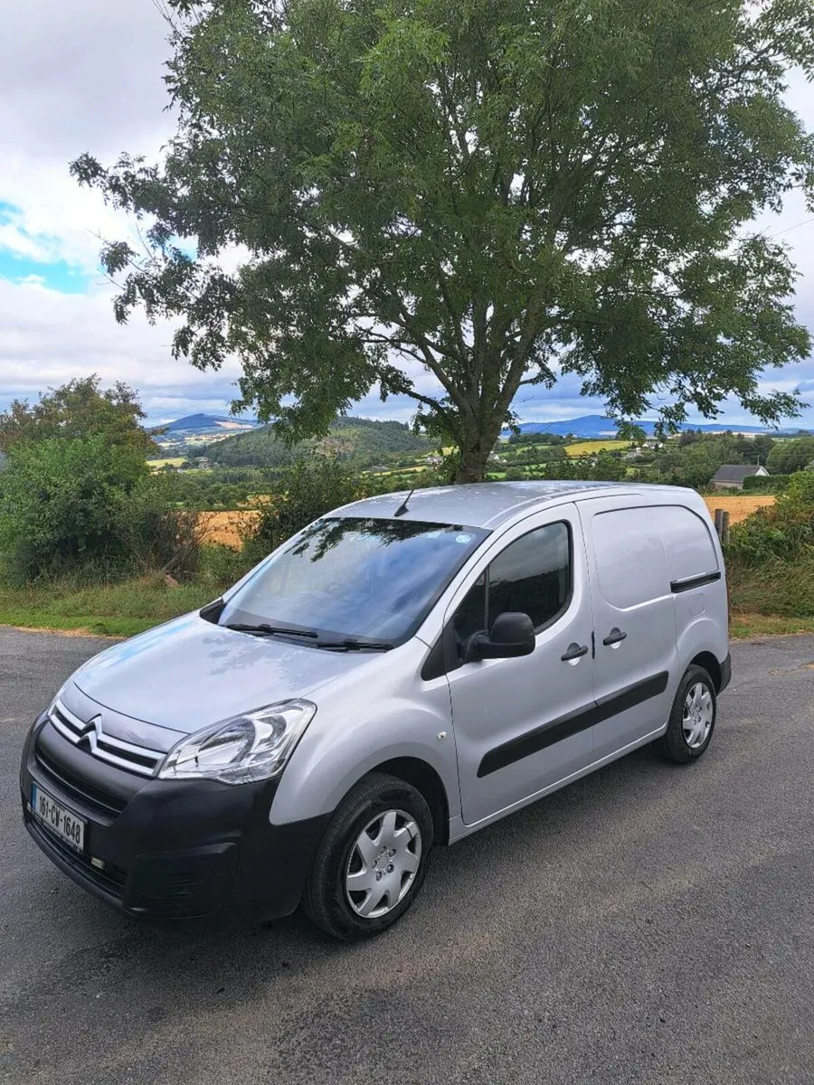 161 Citroën Berlingo Low Kilometres - Image 2