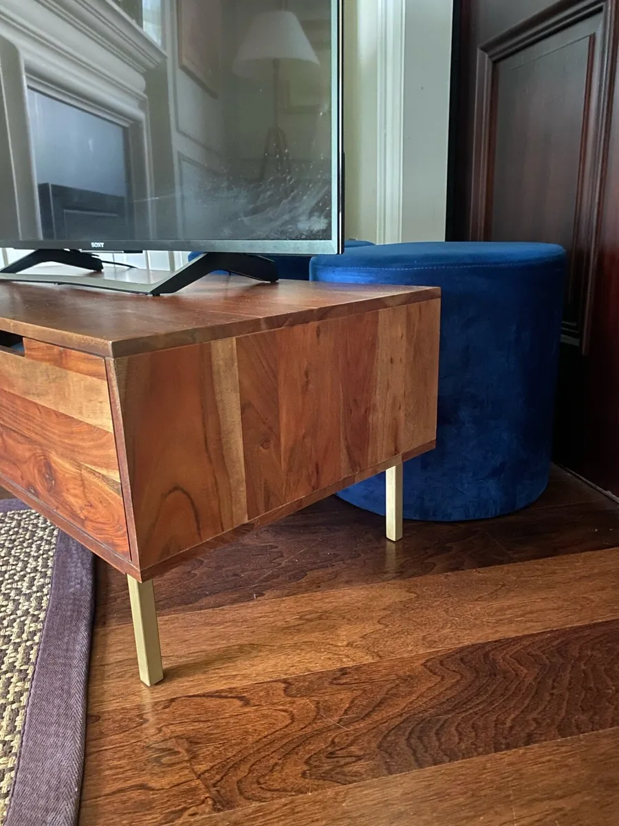 TV stand - Image 2