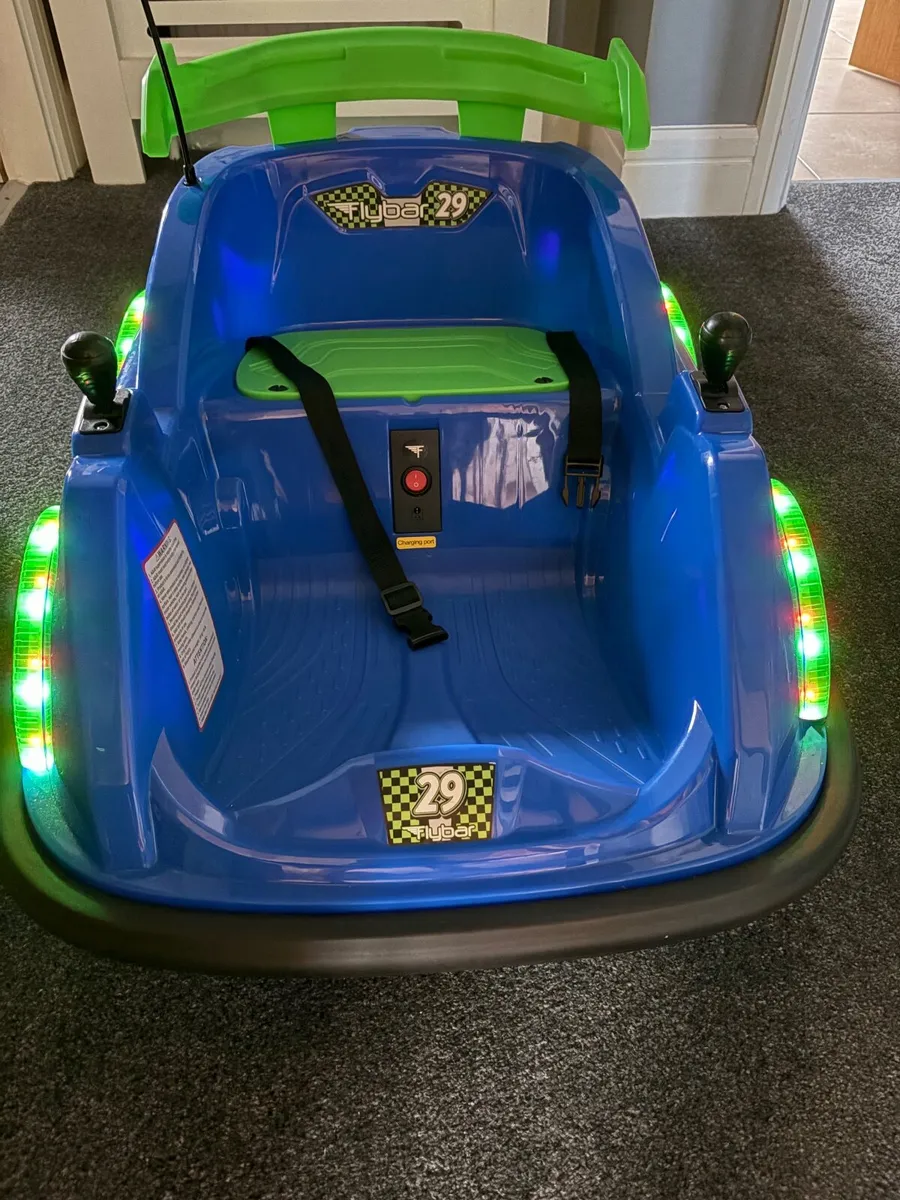 Flybar Racer 6V Bumper Car Blue - Image 2