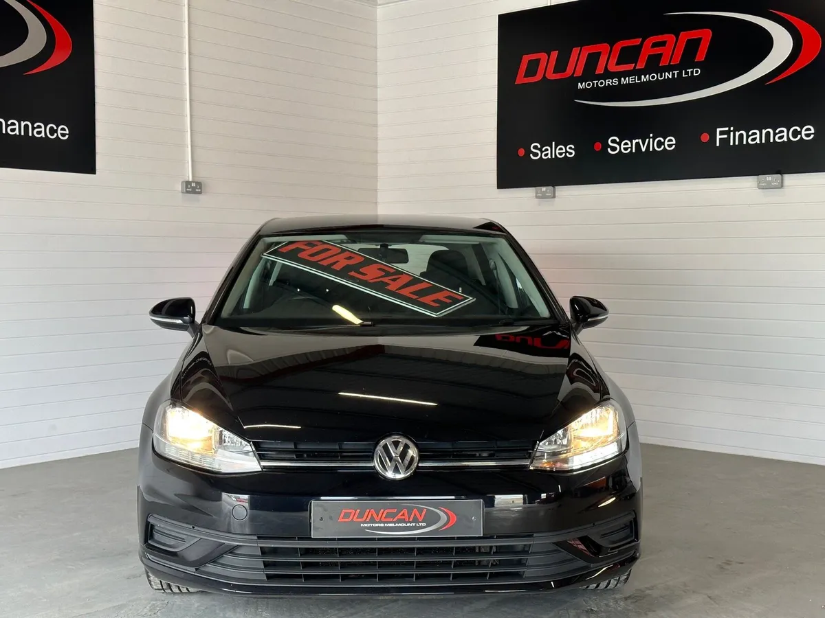 2019 Volkswagen Golf - Image 2