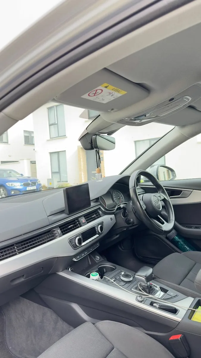 Audi A4 TDI Ultra 2017 - Image 2