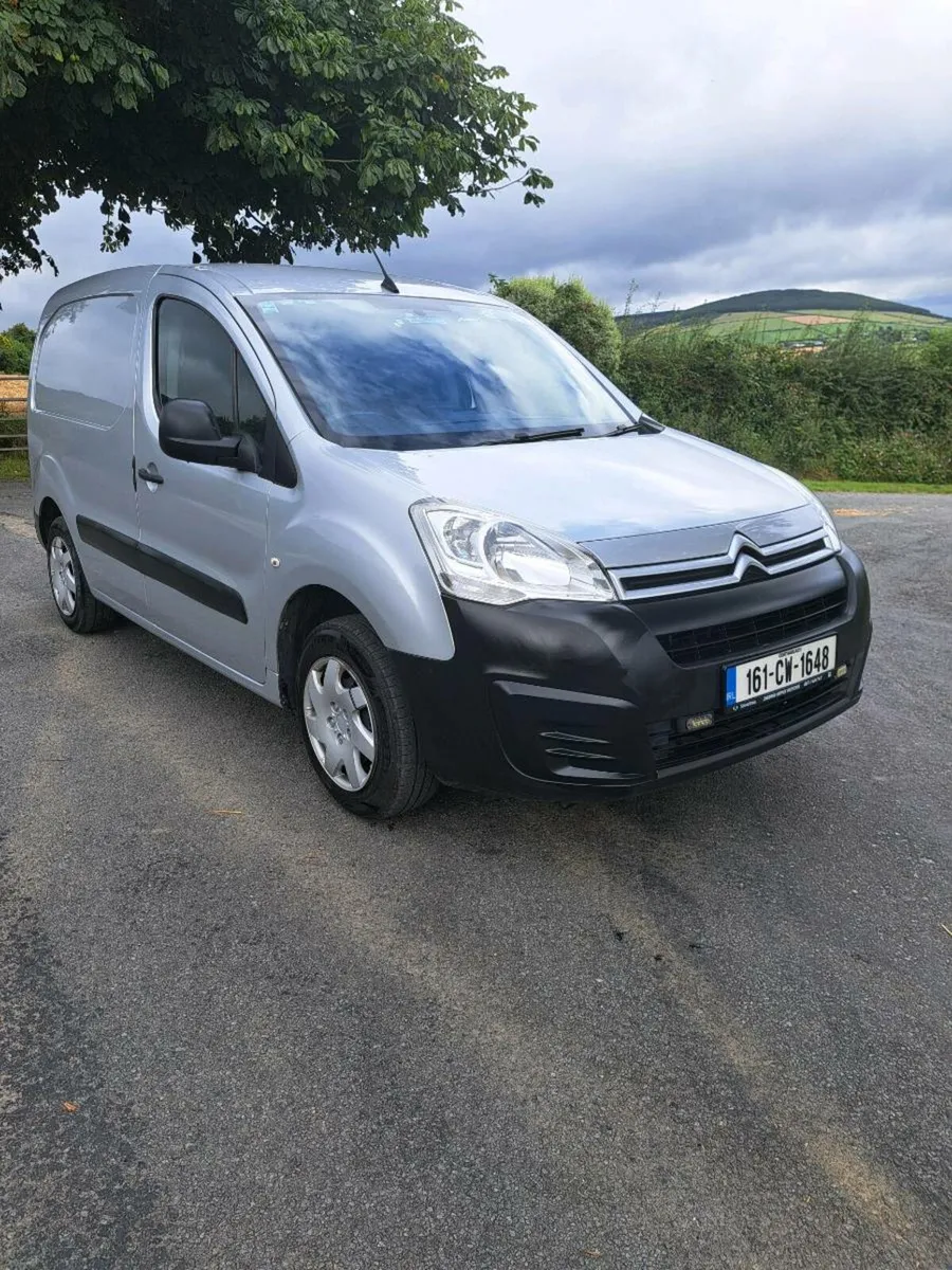 161 Citroën Berlingo Low Kilometres - Image 3