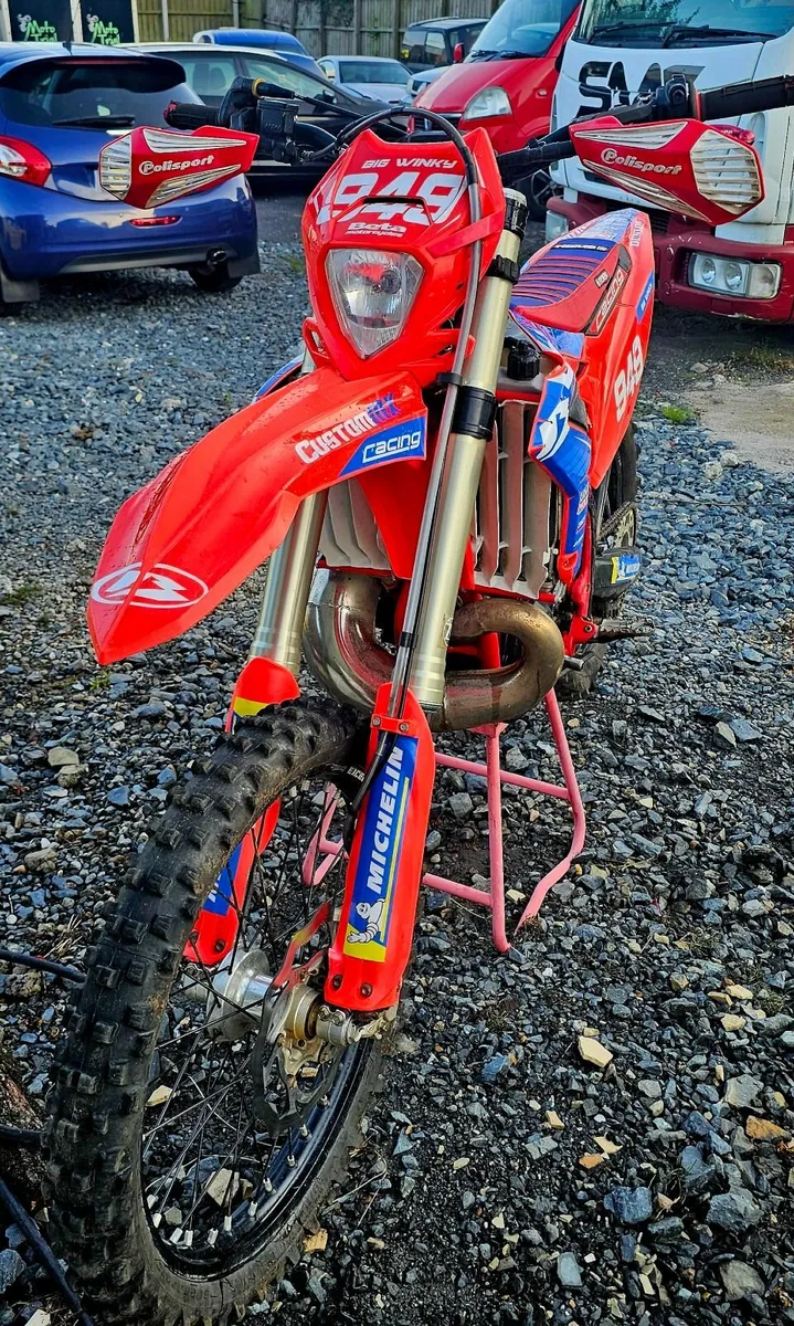 2023 Beta 300 RR Enduro - Image 4