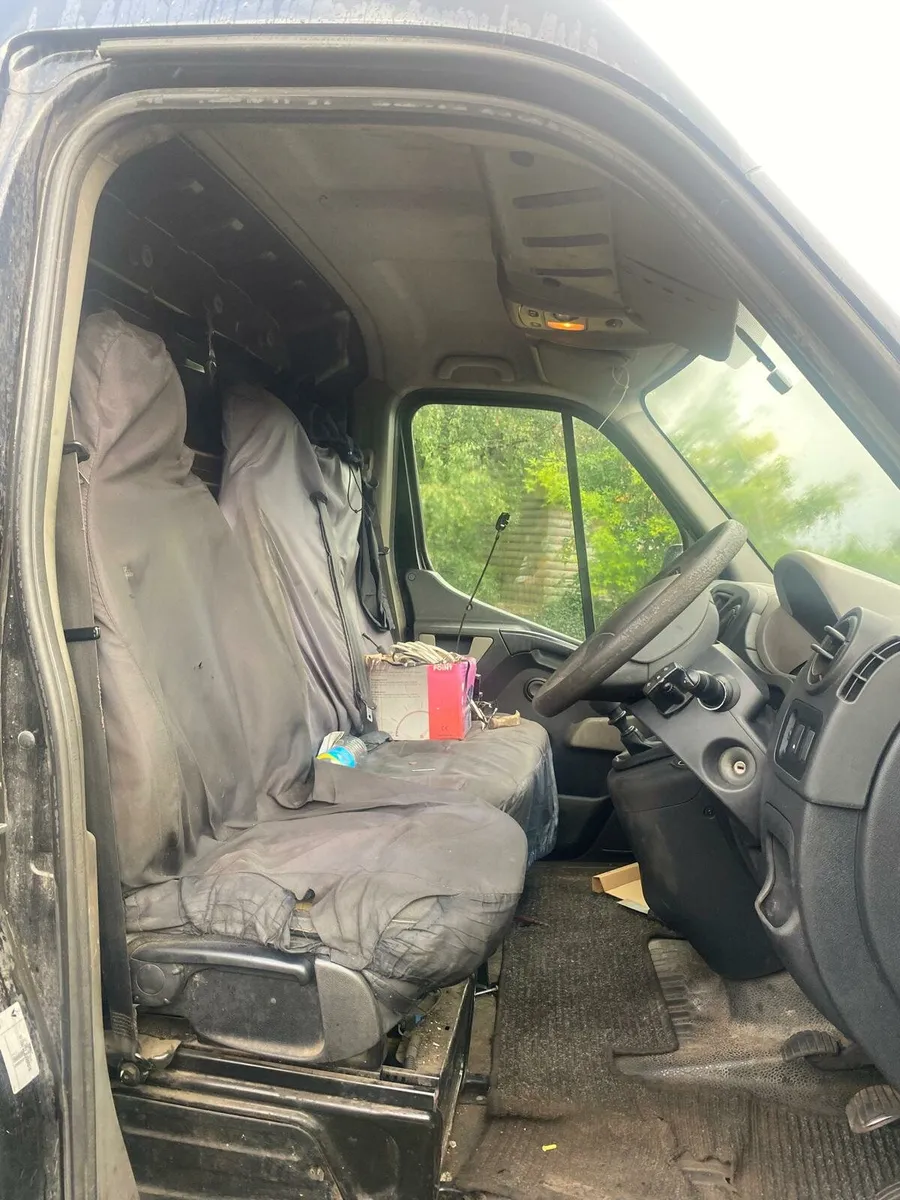 Renault Master - Image 4