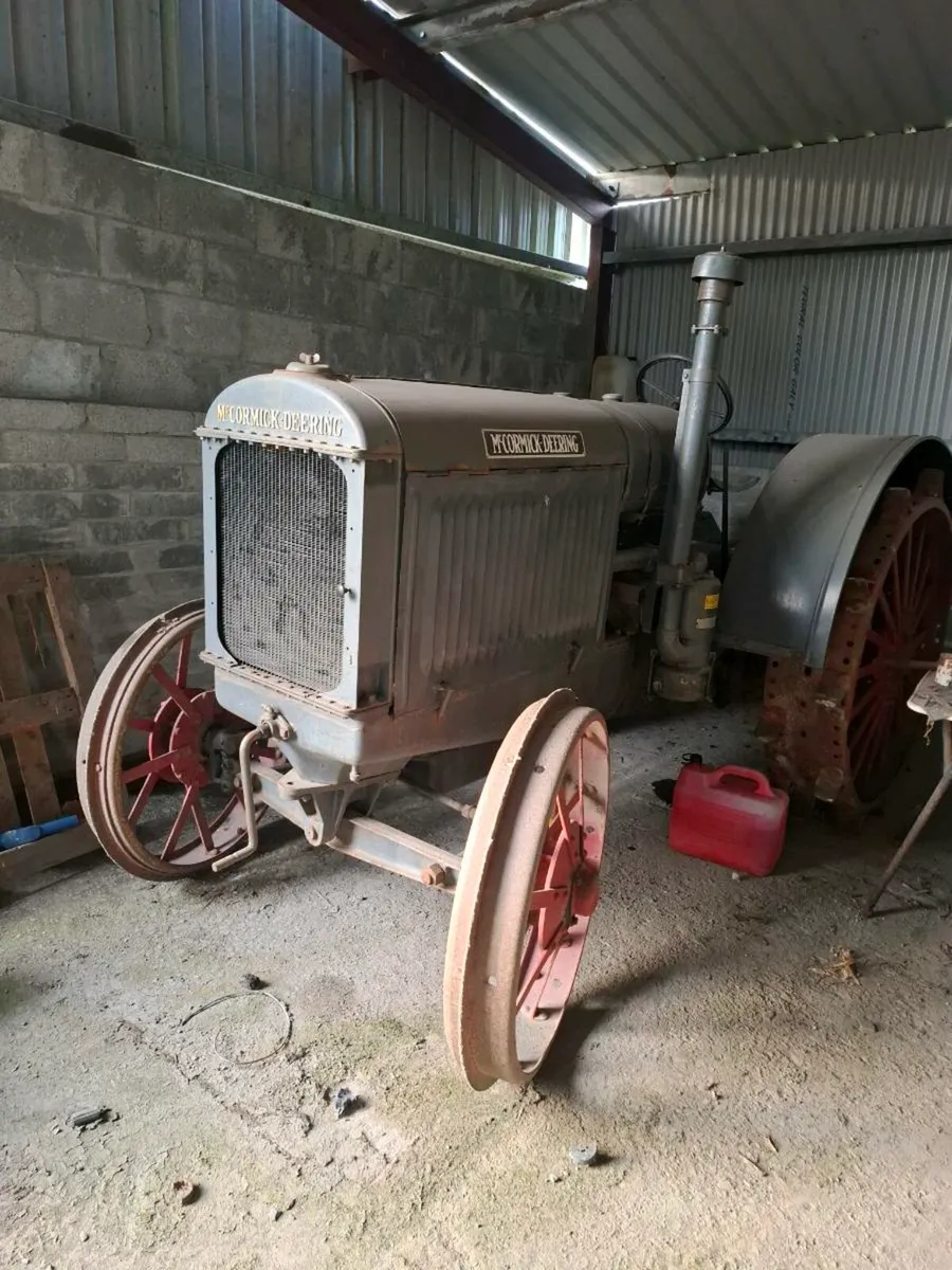 Vintage engines and saw and item - Image 1