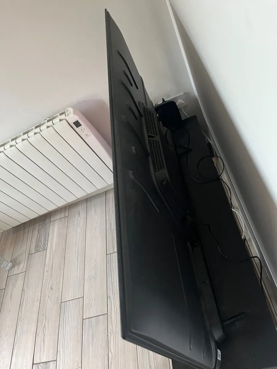 Hisense 50” 4K Smart TV (Model 50A6BGTUK) – Excell - Image 3