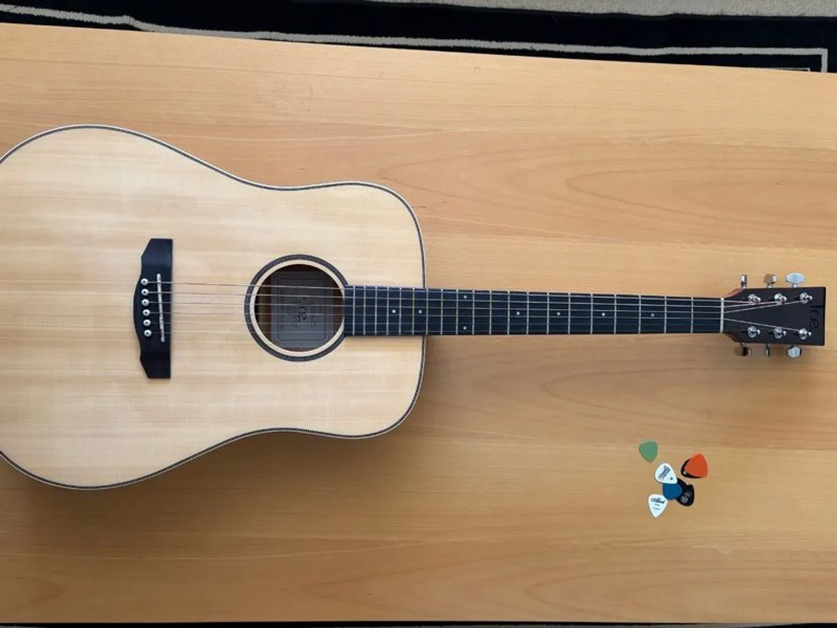 Guitar - Image 1