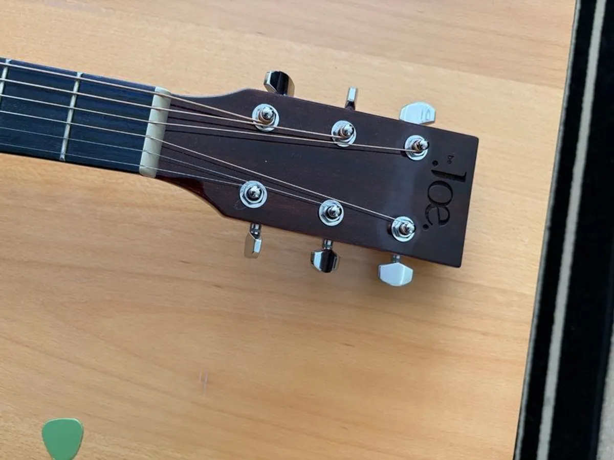 Guitar - Image 3