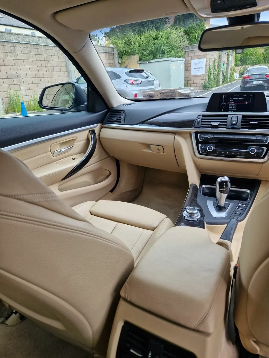 BMW 4-Series 2014 - Image 2
