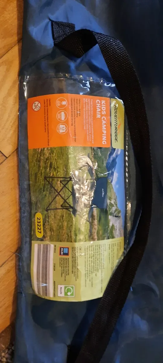 2 kids camping chairs- as new - Image 4
