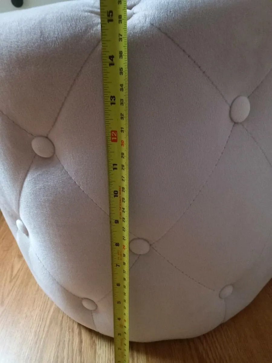Velvet footstool - Image 3