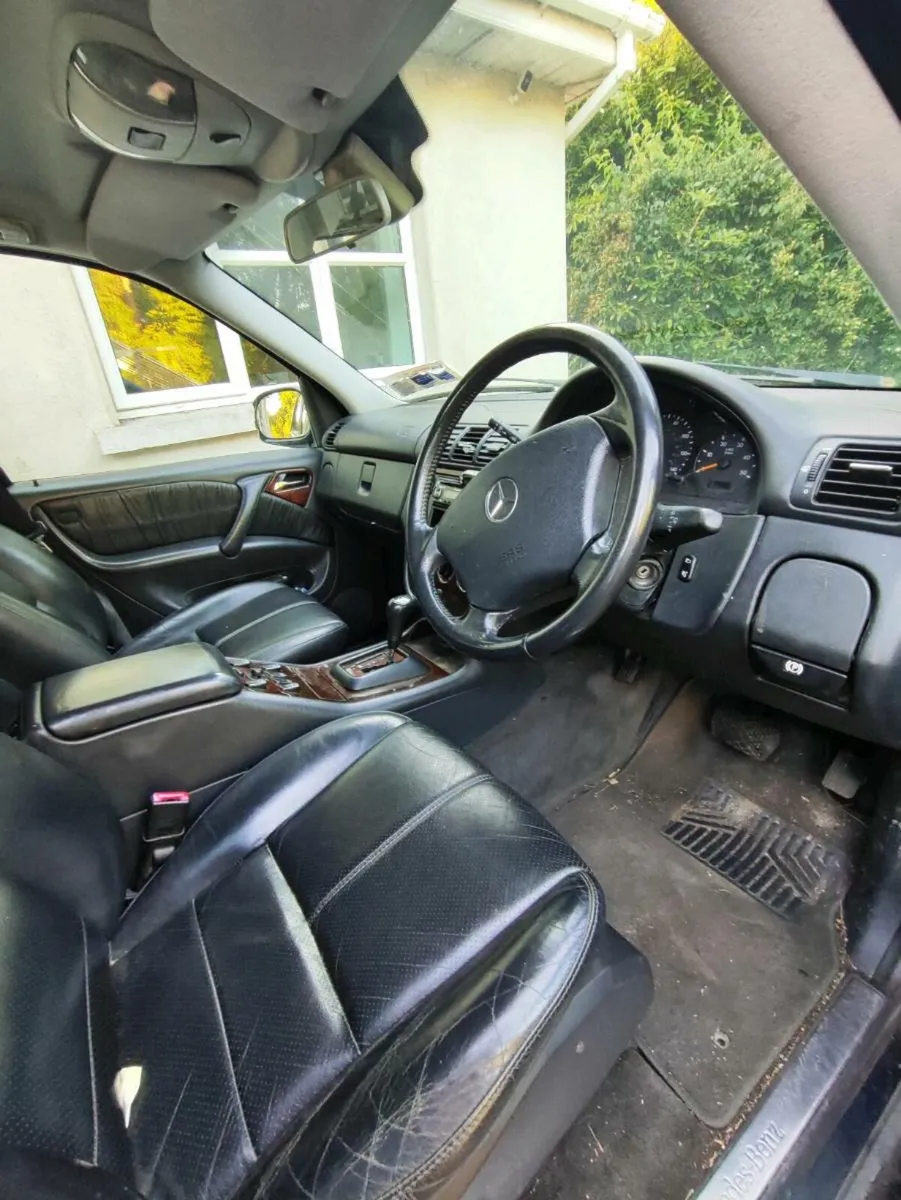 Mercedes ml270 - Image 2