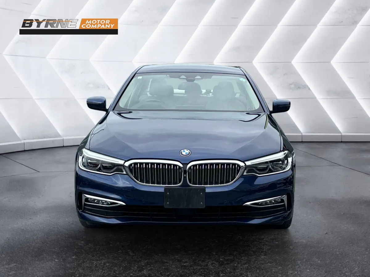 BMW 520D LUXURY AUTO, 2017 - Image 2