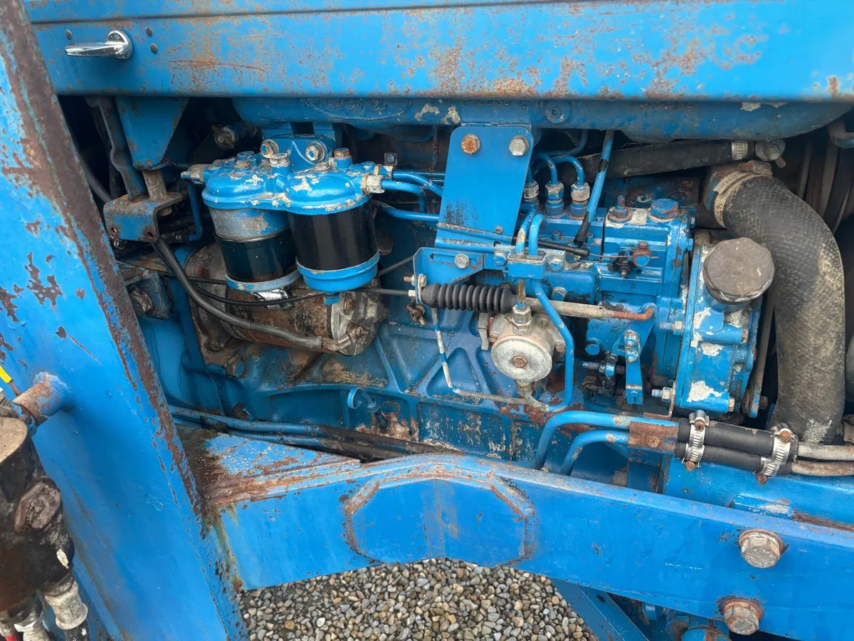 Ford 7610 c/w loader (creeper gear) - Image 4