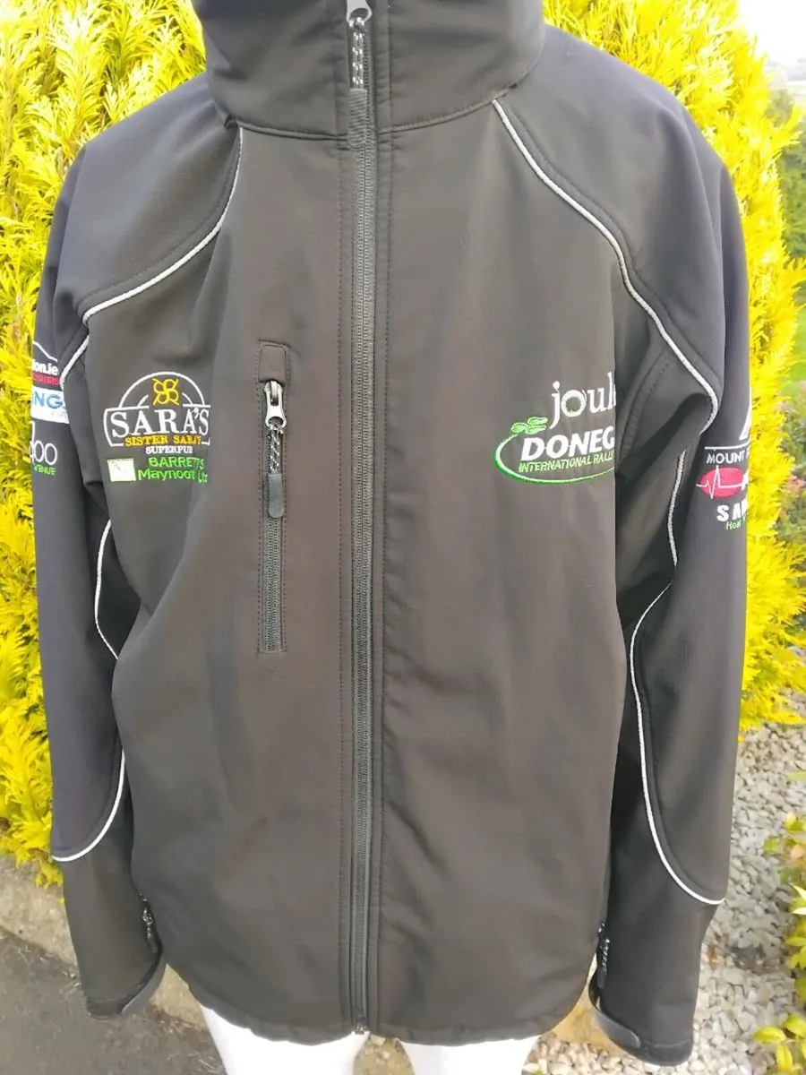 Joule Donegal lnt Rally Jacket - Image 2