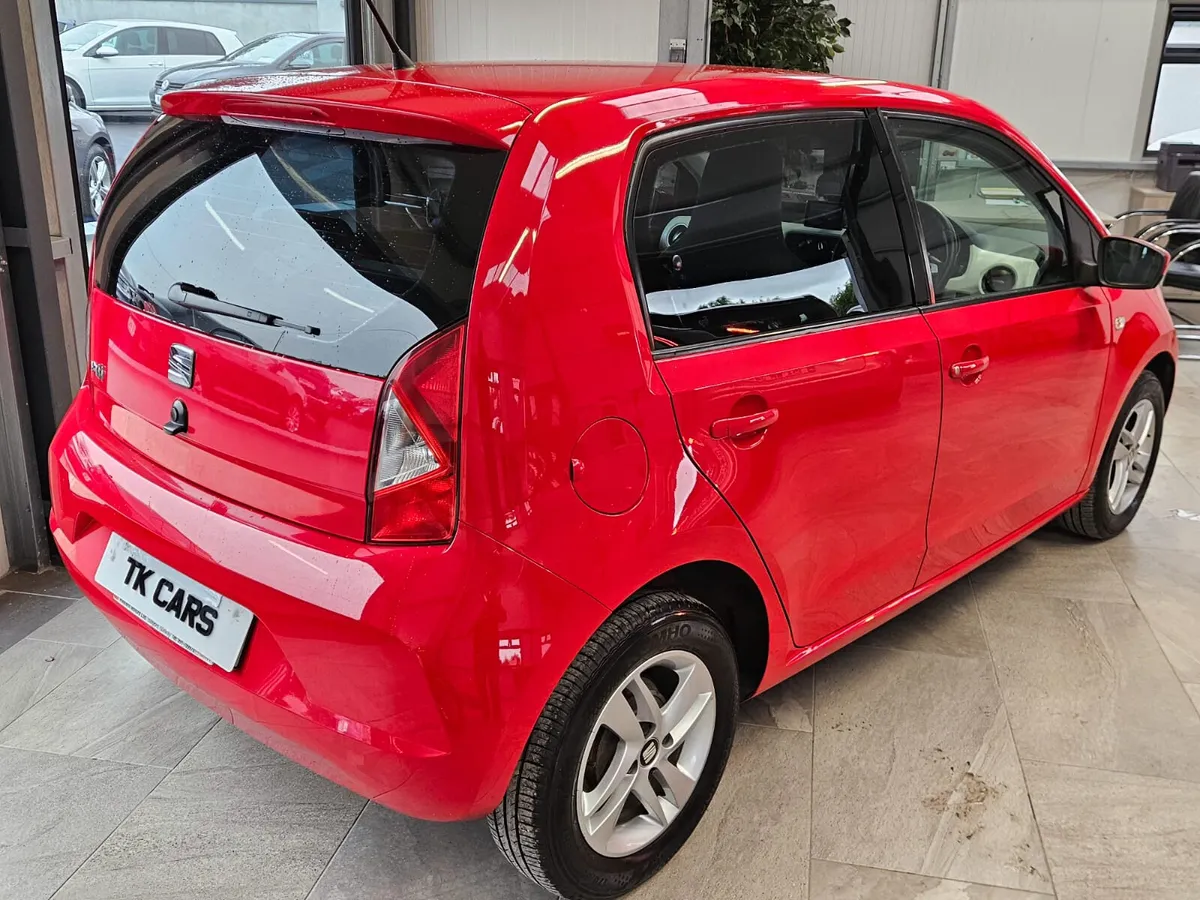 15 SEAT MII LIKE NEW LOW KMS OF 39,000 - Image 4