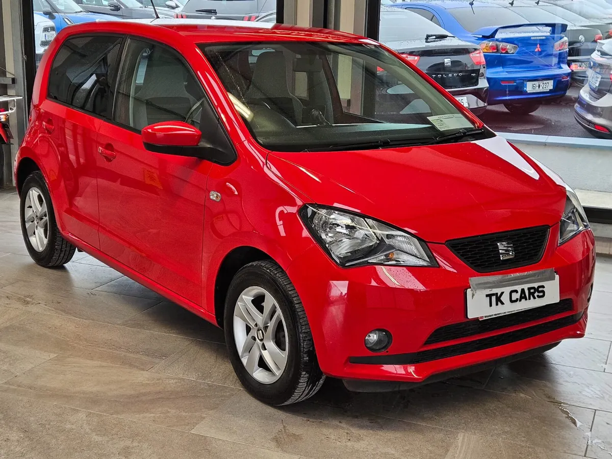 15 SEAT MII LIKE NEW LOW KMS OF 39,000 - Image 1
