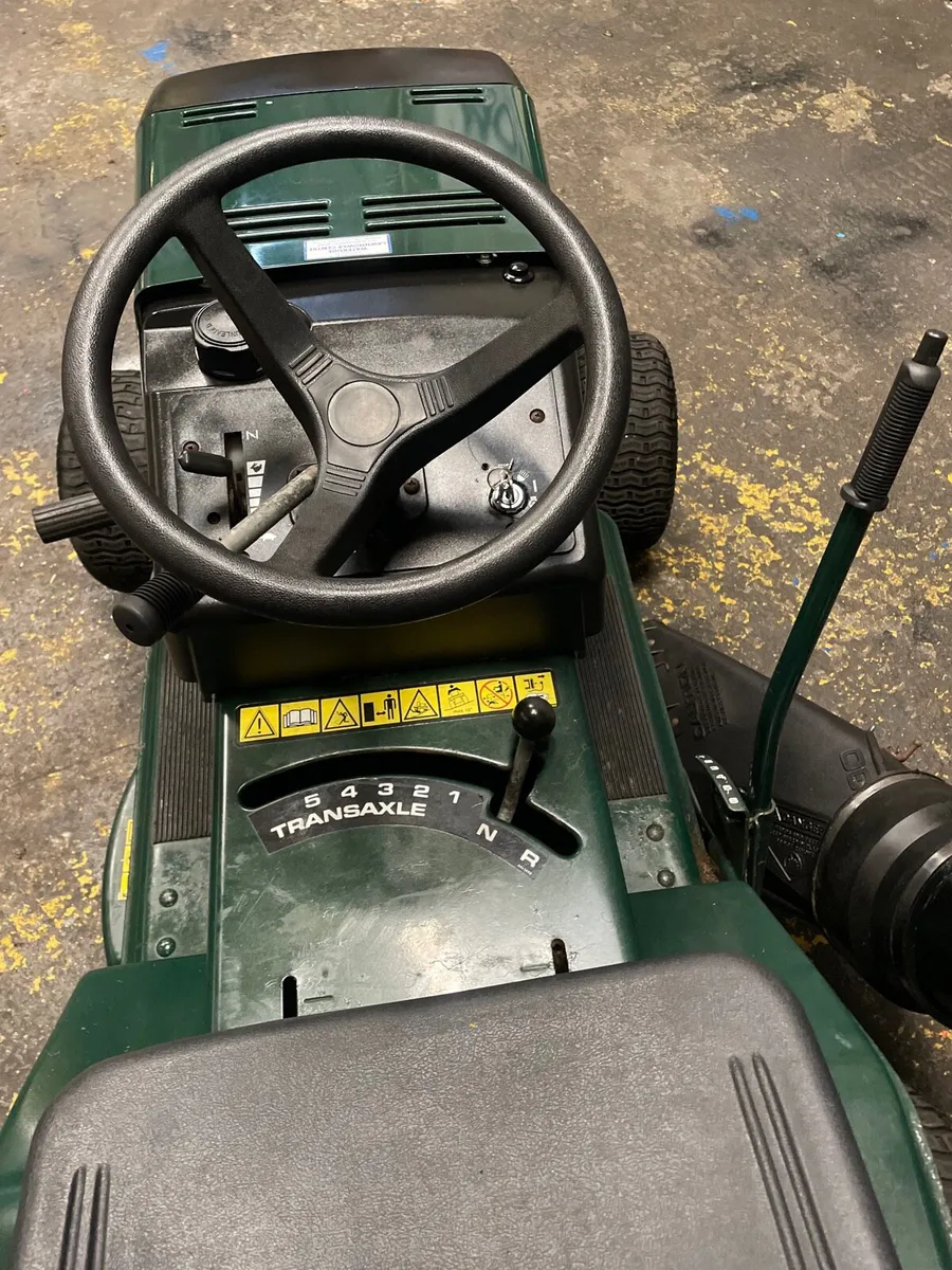 Ride on Lawnmower hayter - Image 3