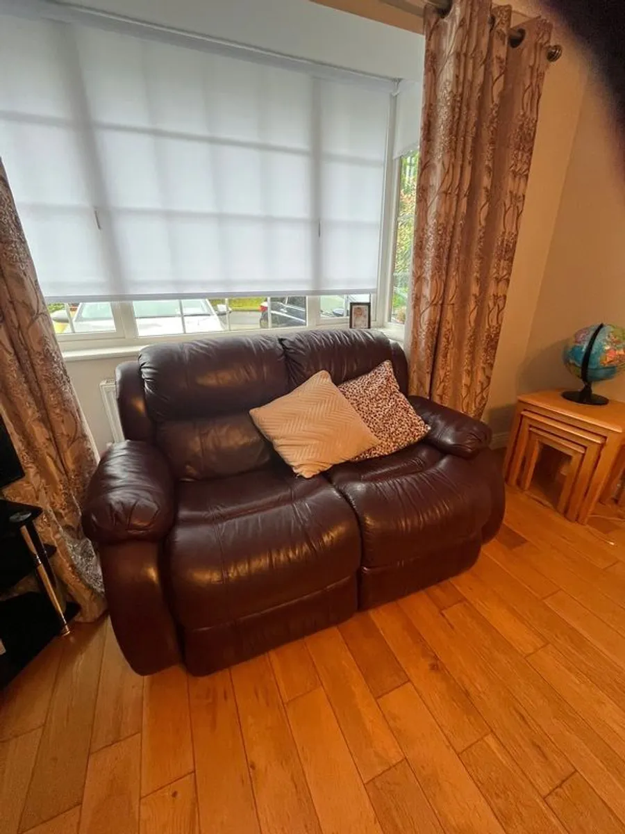 3/2/1 sofa - Image 2