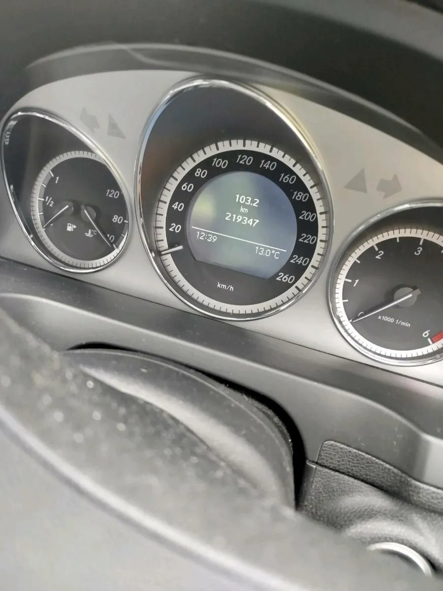 Mercedes c200sport 2011 - Image 4