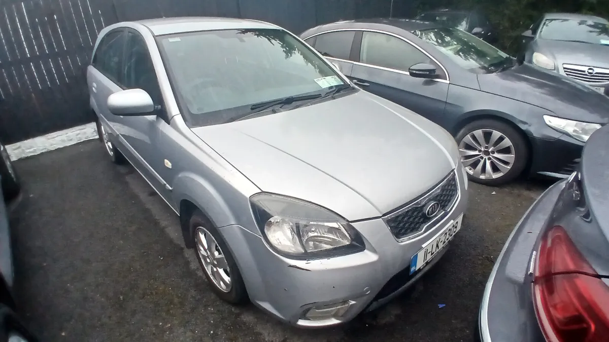Kia Rio 2011 diesel - Image 1