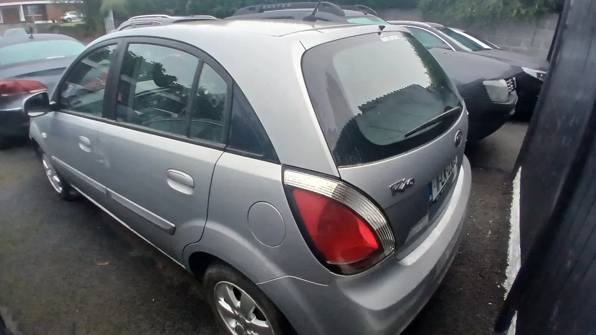 Kia Rio 2011 diesel - Image 4