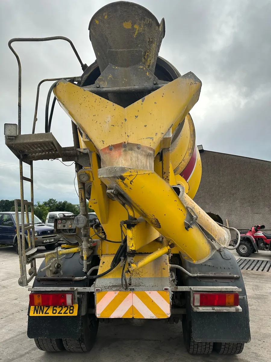 Liebherr mixer barrel - Image 3