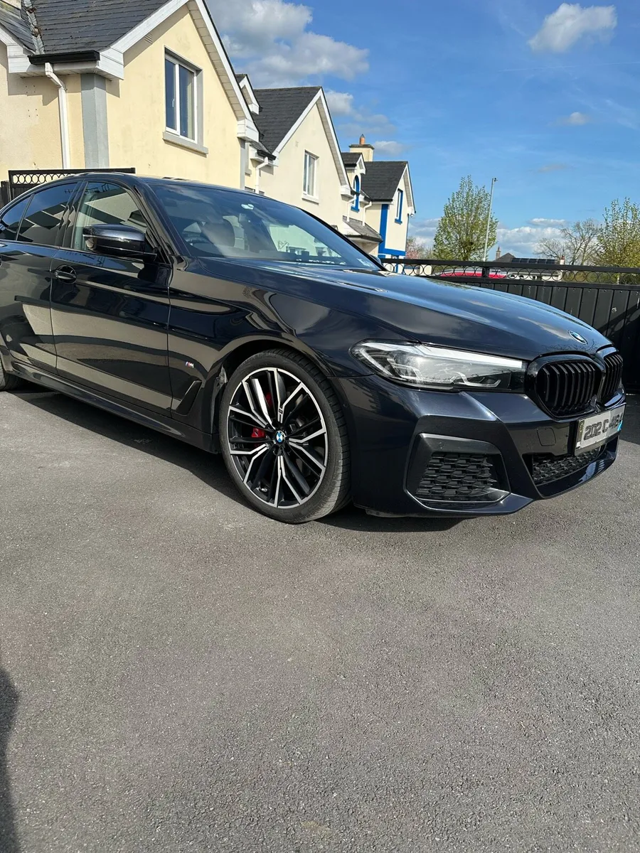 BMW 5 Series 520D  M Sport Facelift - Image 1