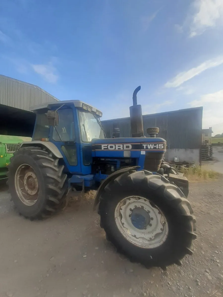 Ford TW15 1986 - Image 1