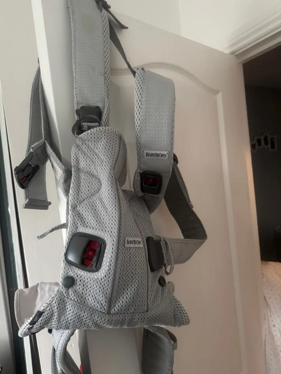 Baby carrier - Image 2