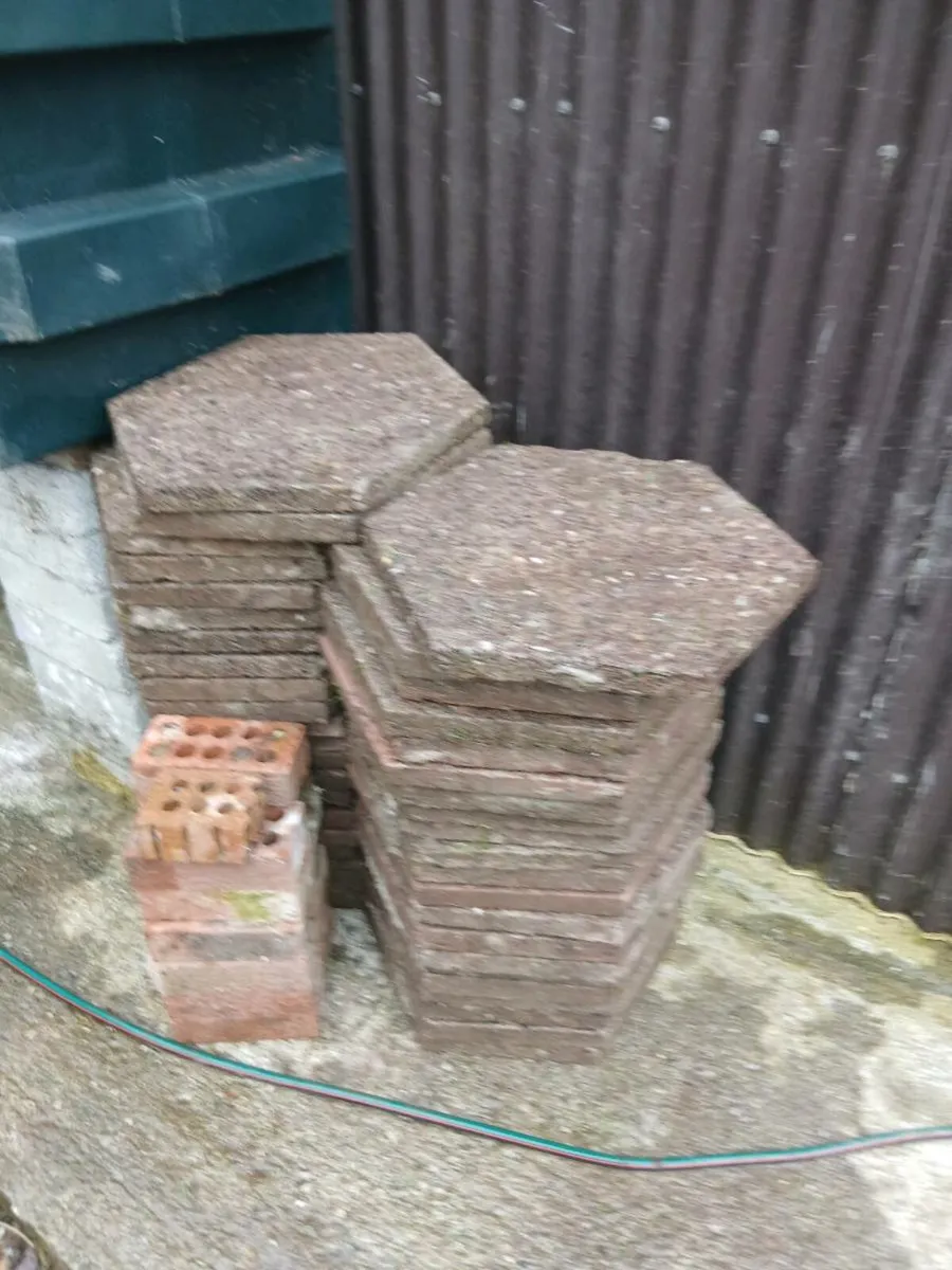 Patio slabs - Image 1