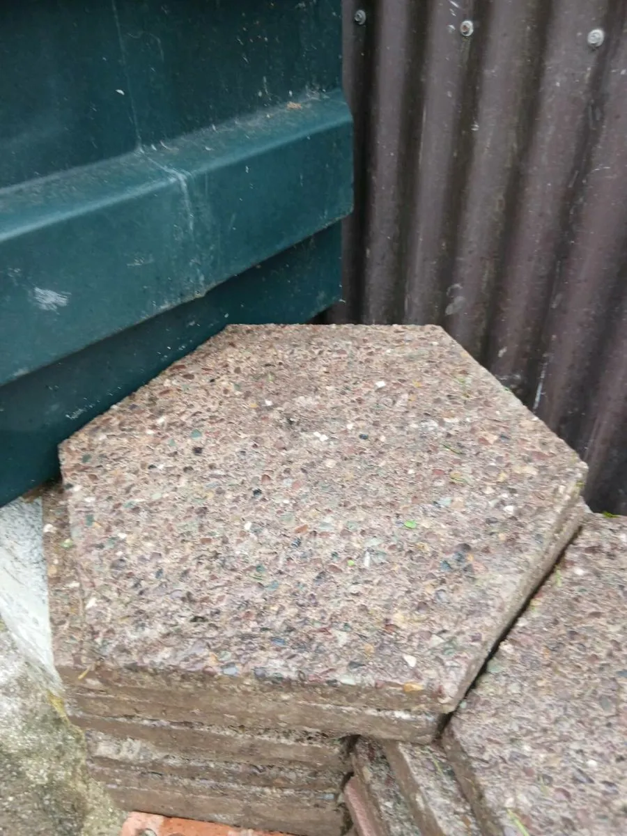 Patio slabs - Image 2