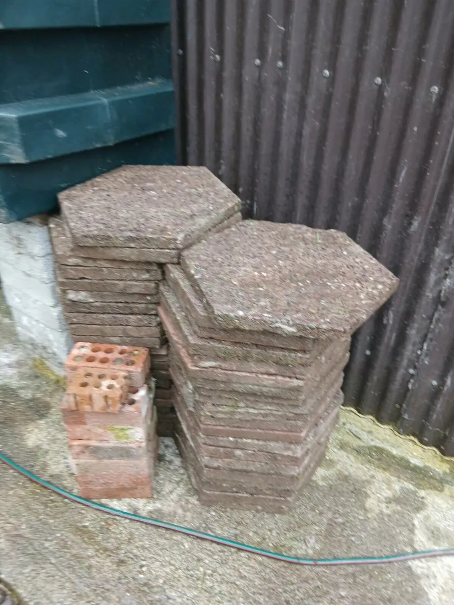 Patio slabs - Image 3
