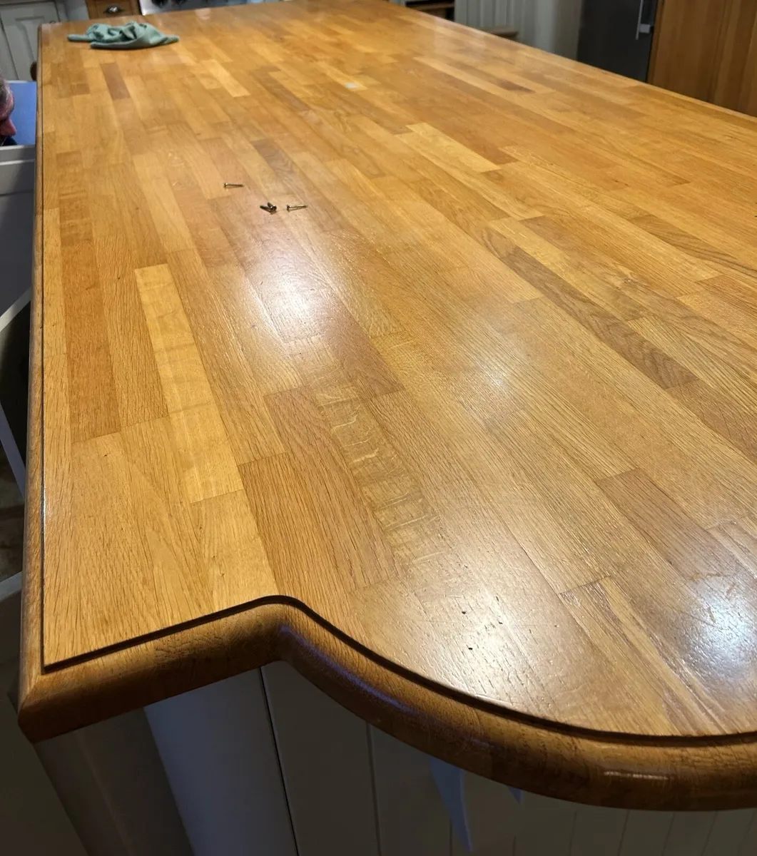 Kitchen island top - Image 1