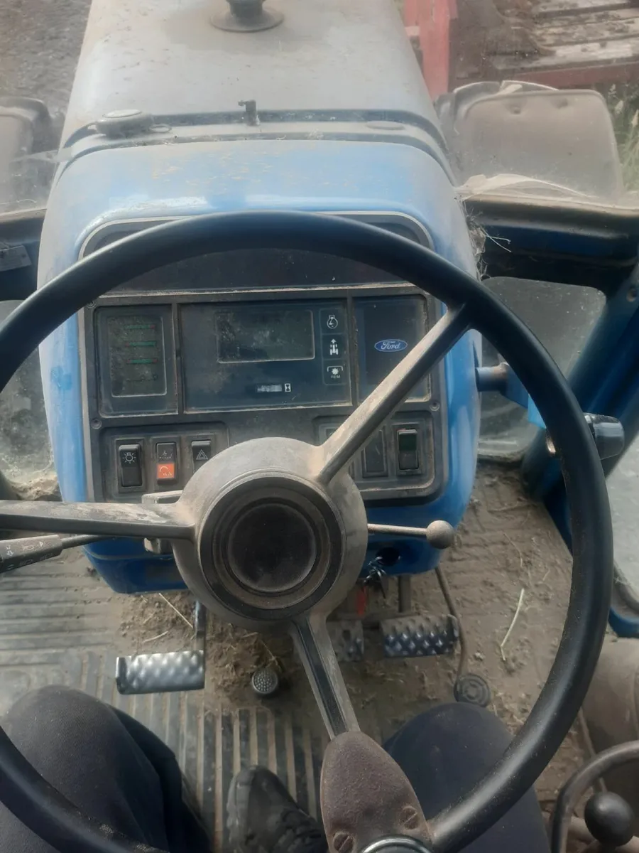 Ford TW15 1986 - Image 2