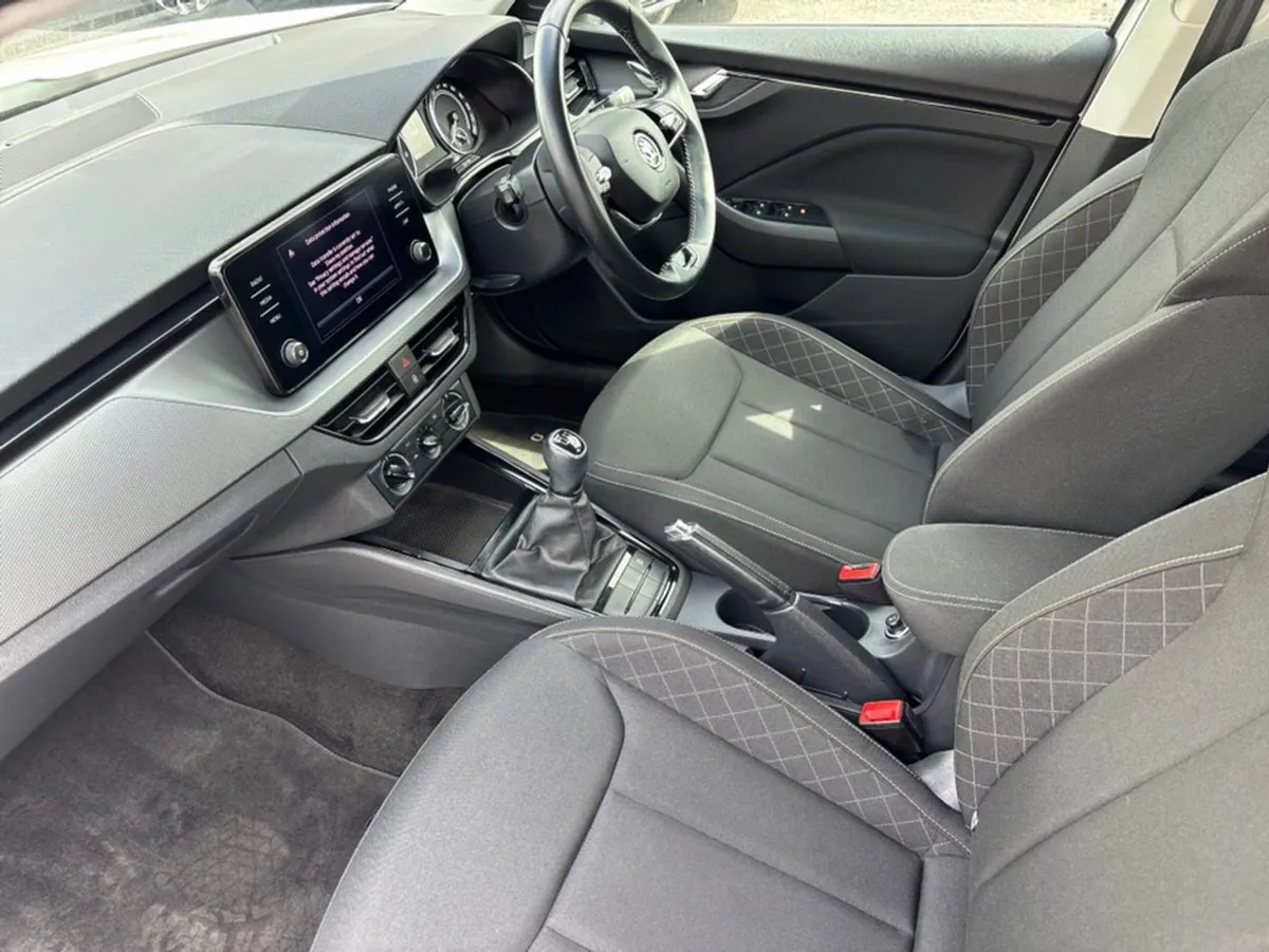 Skoda Kamiq Ambition 1.0 TSI 95bhp 5DR - Image 3
