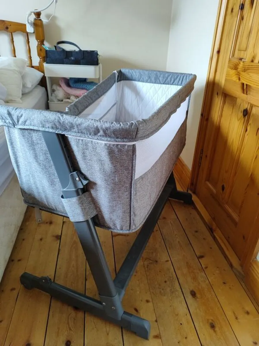 Babylo Cozi Sleeper bedside cot - Image 2