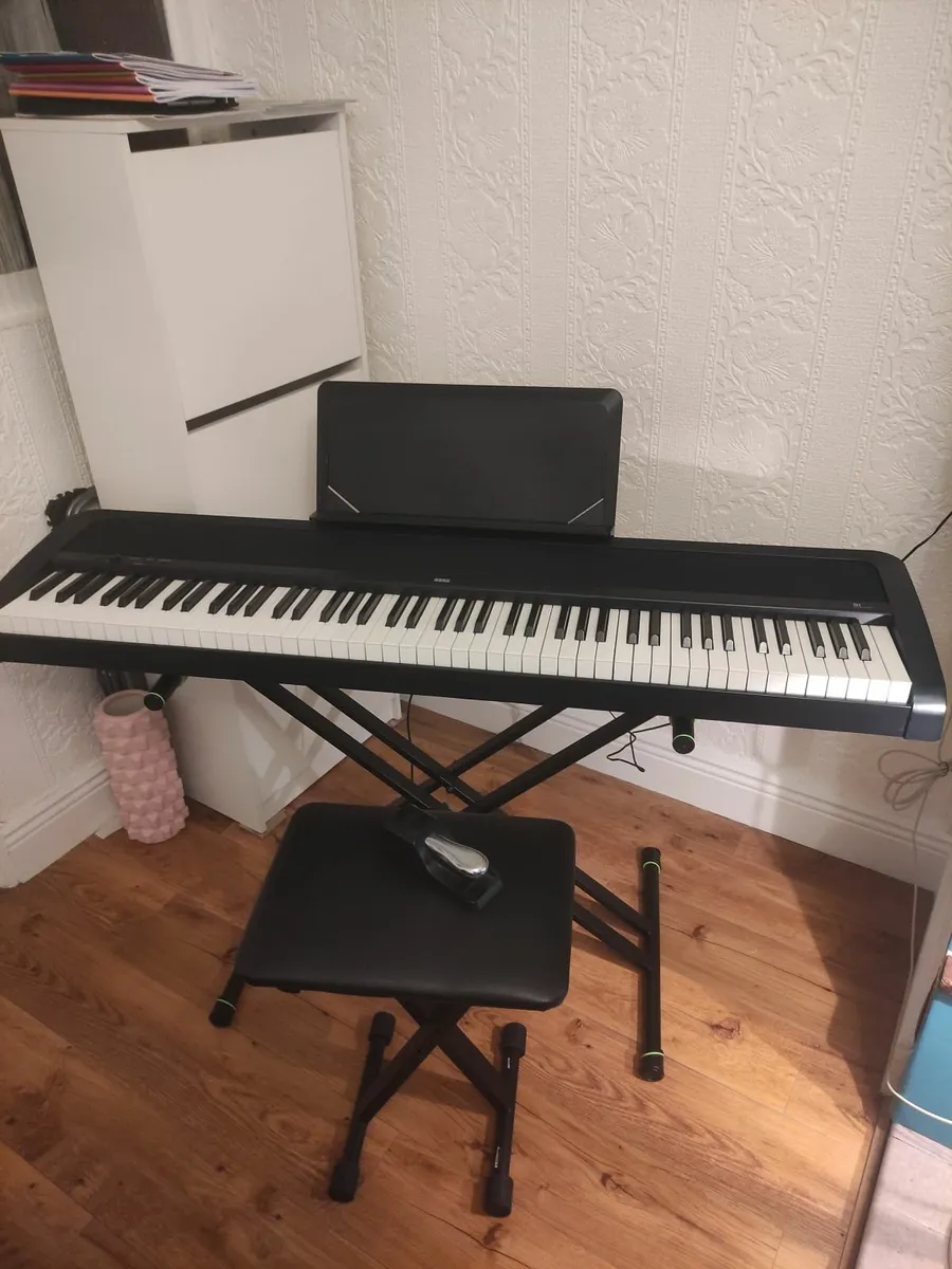 Korg b1 digital piano - Image 1