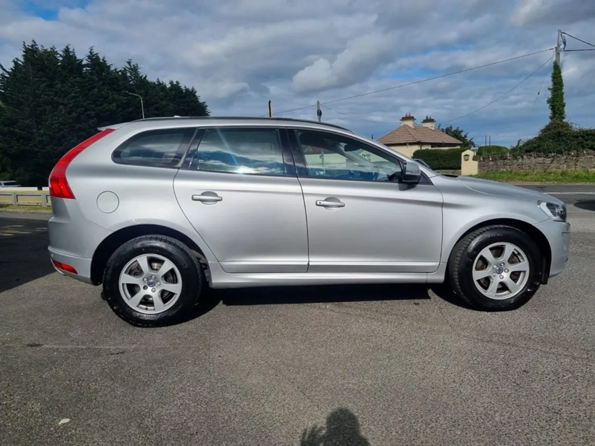 Volvo XC60 D4 FWD ES 5DR - Image 4